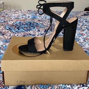 Open toed heals with straps